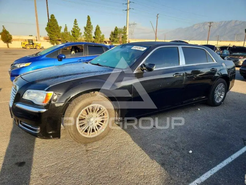 2013 Chrysler 300 фото