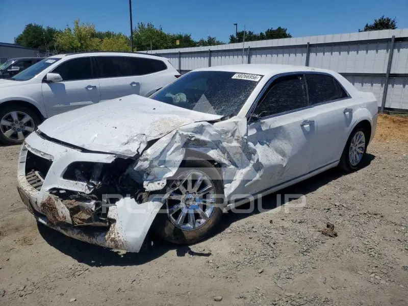 2013 Chrysler 300 photo
