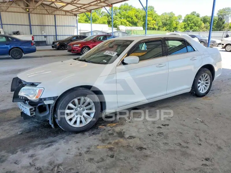 2013 Chrysler 300 фото