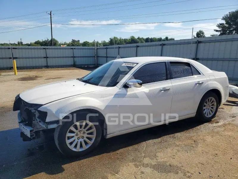 2013 Chrysler 300 фото