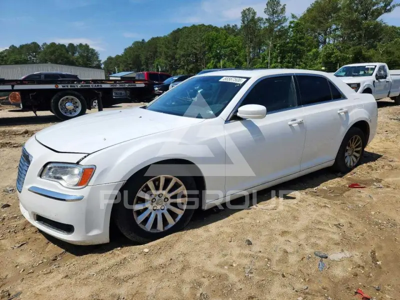 2013 Chrysler 300 фото