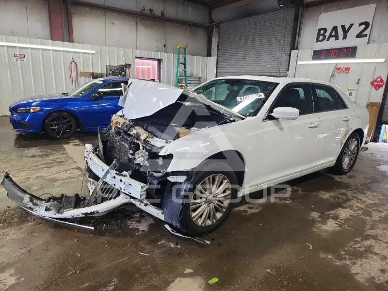 2013 Chrysler 300 photo
