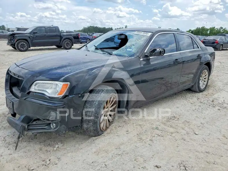 2013 Chrysler 300 фото