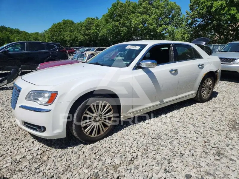 2013 Chrysler 300 photo