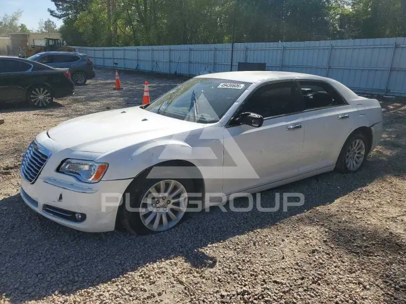 2013 Chrysler 300 фото
