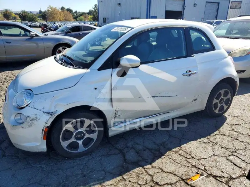2013 Fiat 500 фото