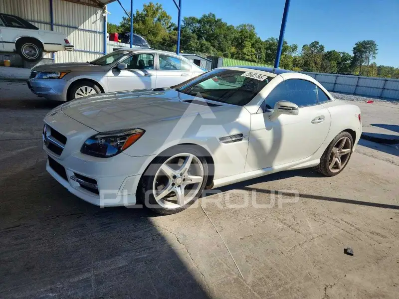 2013 Mercedes Benz SLK-Class фото