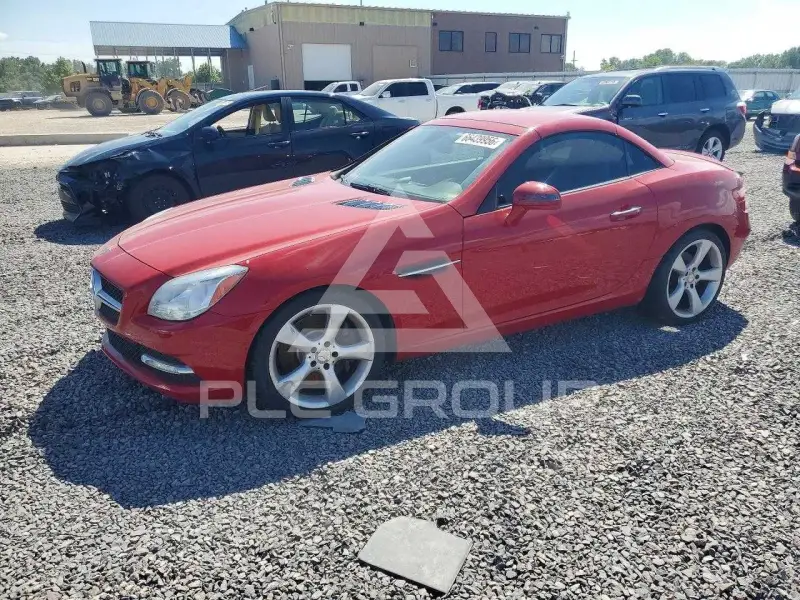 2013 Mercedes Benz SLK-Class фото
