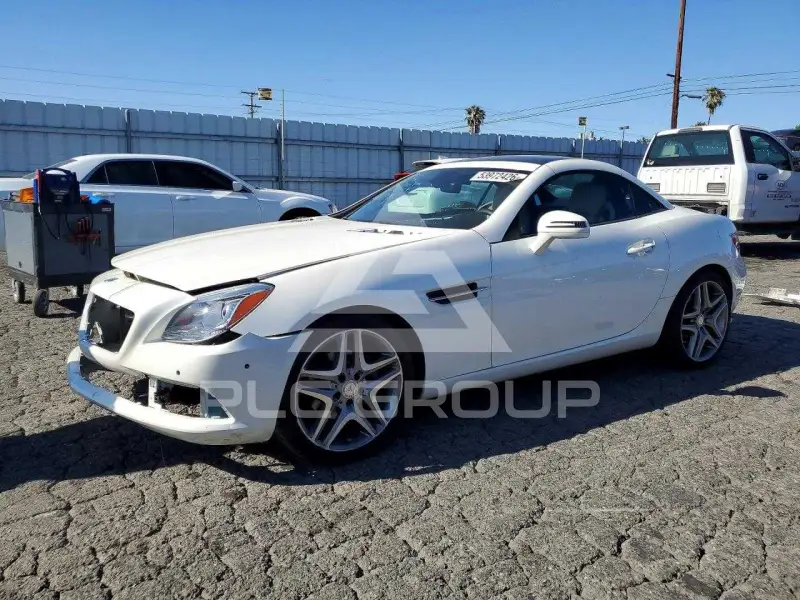 2013 Mercedes Benz SLK-Class фото