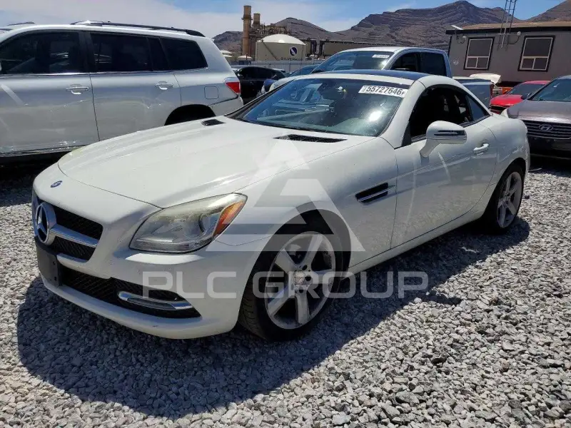 2013 Mercedes Benz SLK-Class фото