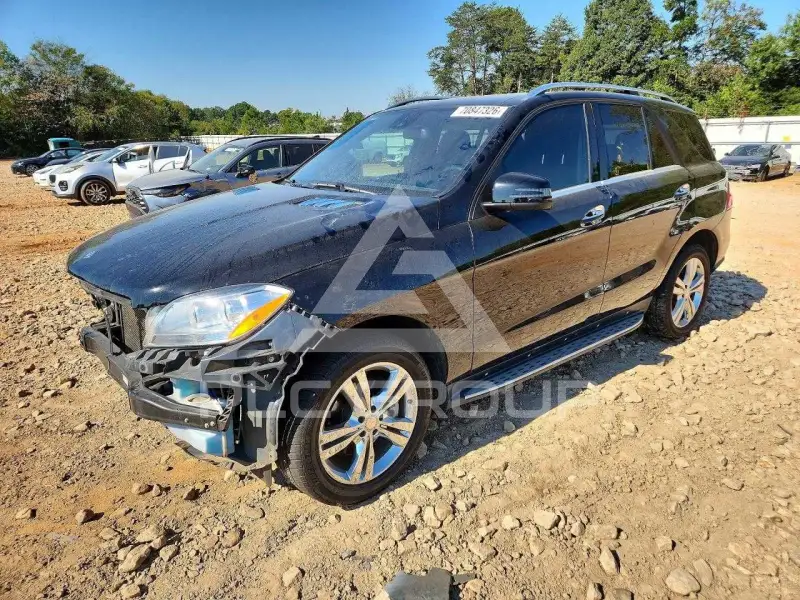 2013 Mercedes Benz ML-Class фото
