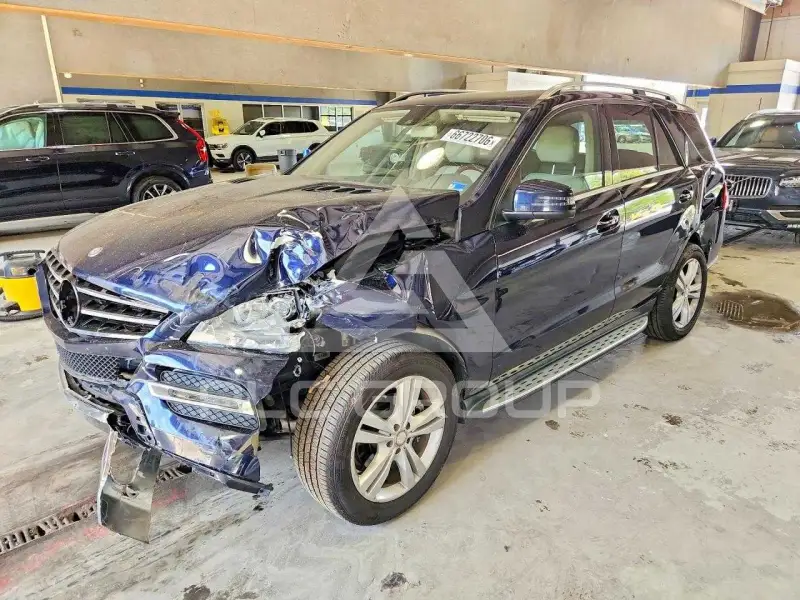 2013 Mercedes Benz ML-Class фото