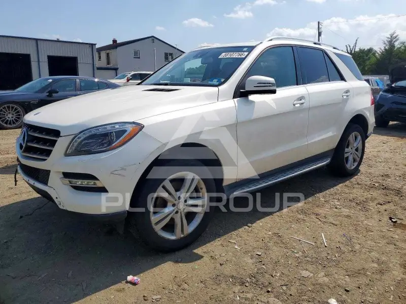 2013 Mercedes Benz ML-Class фото