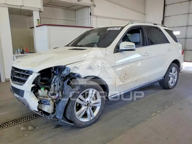 2013 Mercedes Benz ML-Class photo