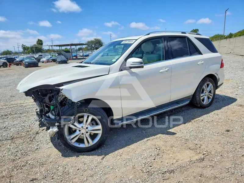 2013 Mercedes Benz ML-Class photo