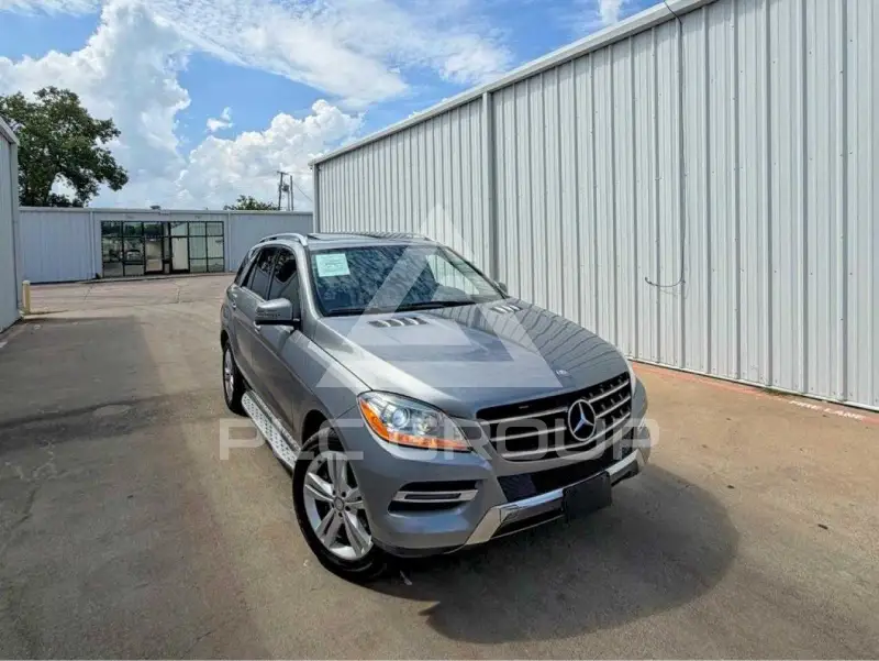 2013 Mercedes Benz ML-Class фото