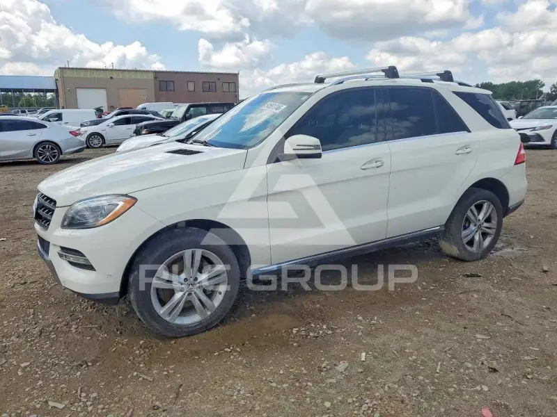 2013 Mercedes Benz ML-Class фото