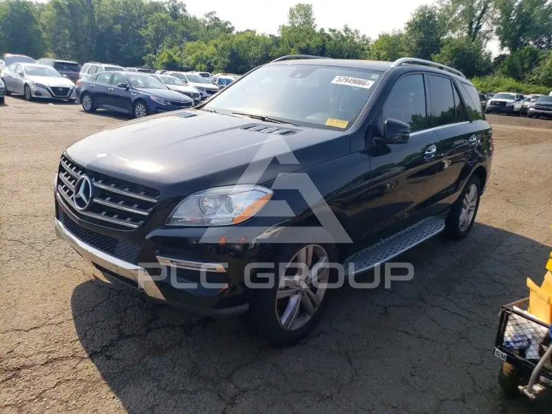 2013 Mercedes Benz ML-Class фото