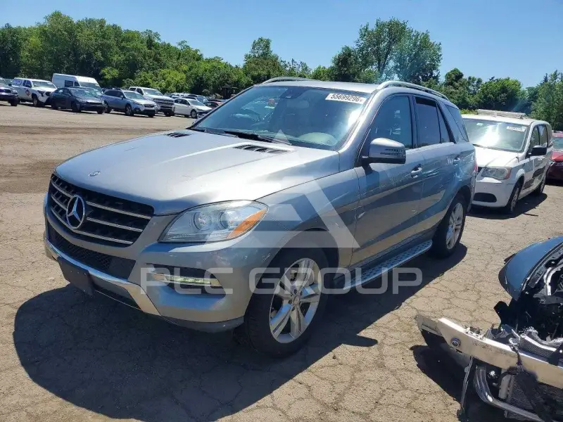 2013 Mercedes Benz ML-Class фото