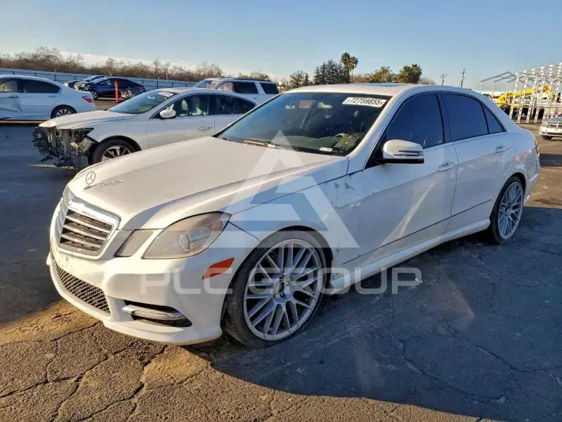 2013 Mercedes Benz E-Class фото