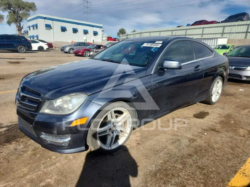 2013 Mercedes Benz C-Class photo