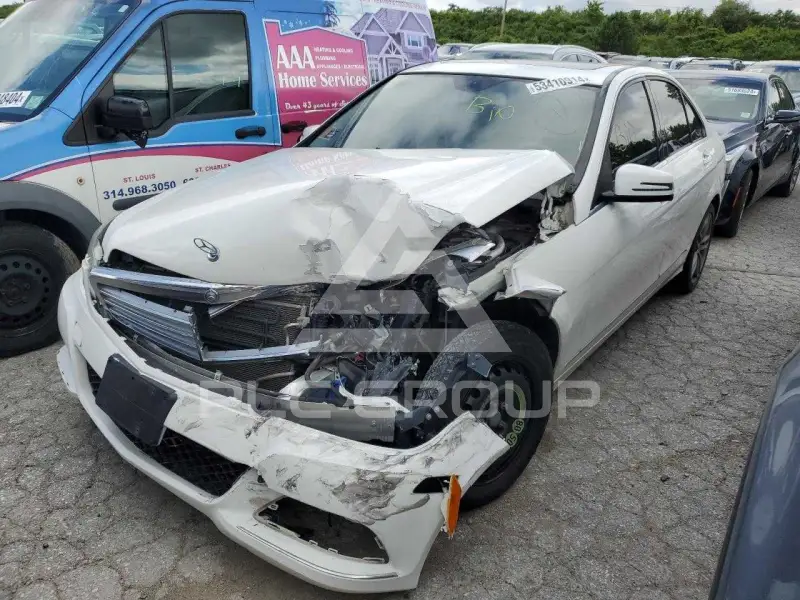 2013 Mercedes Benz C-Class фото