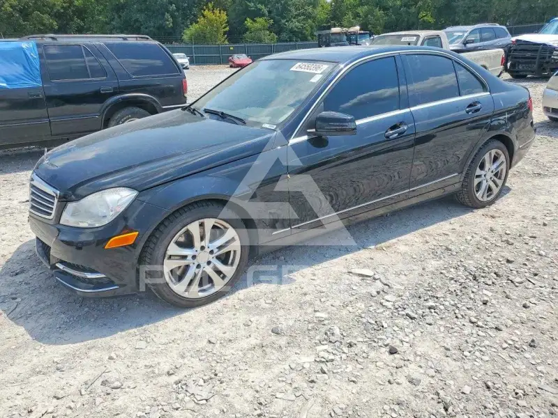2013 Mercedes Benz C-Class photo