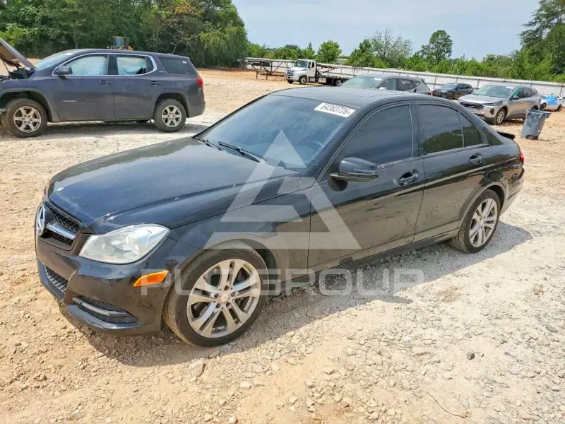 2013 Mercedes Benz C-Class фото