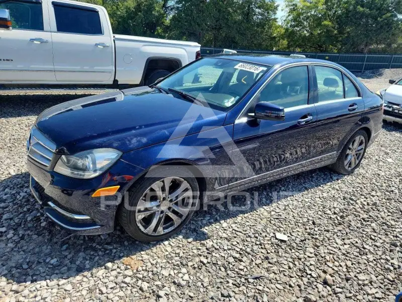 2013 Mercedes Benz C-Class photo