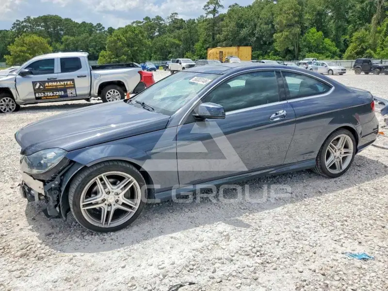 2013 Mercedes Benz C-Class фото