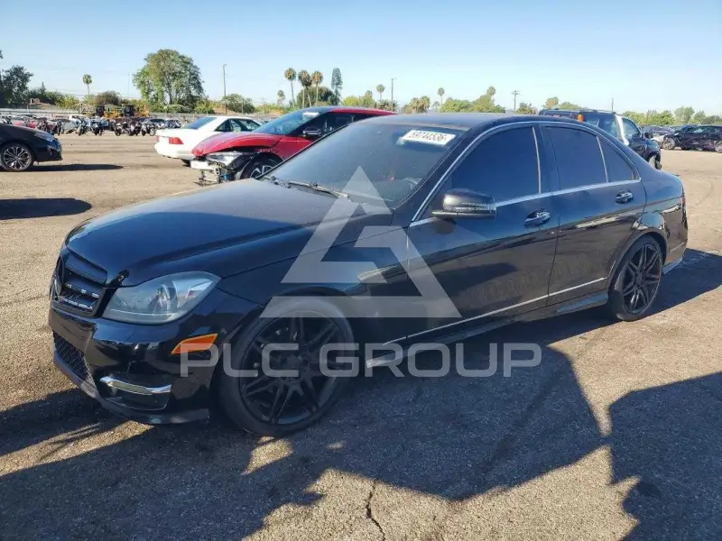 2013 Mercedes Benz C-Class фото