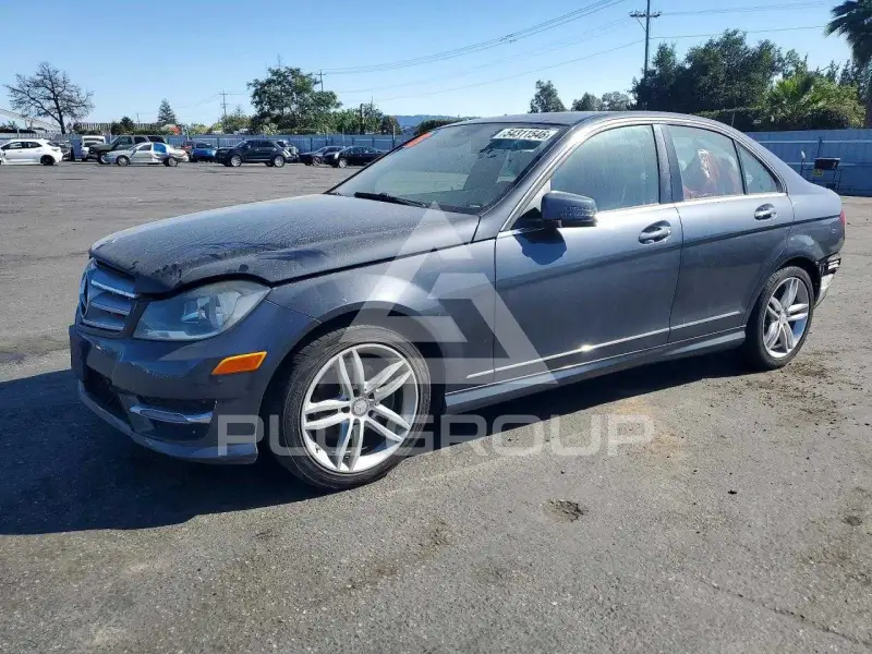 2013 Mercedes Benz C-Class фото