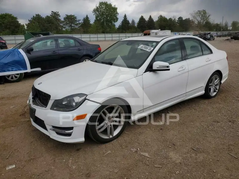 2013 Mercedes Benz C-Class фото