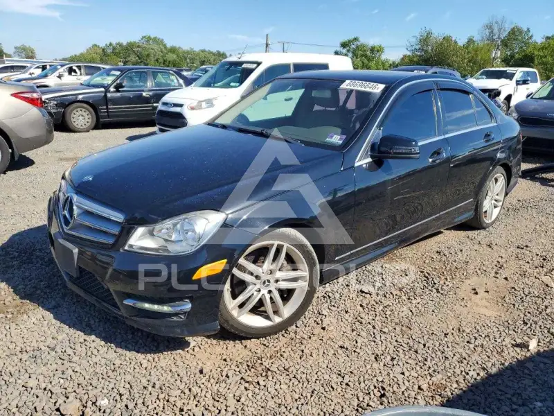 2013 Mercedes Benz C-Class фото