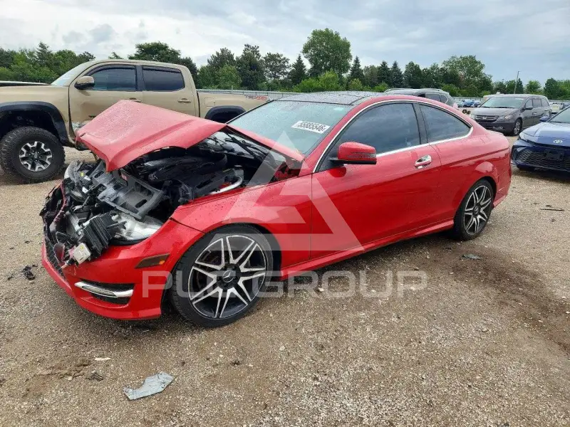 2013 Mercedes Benz C-Class фото