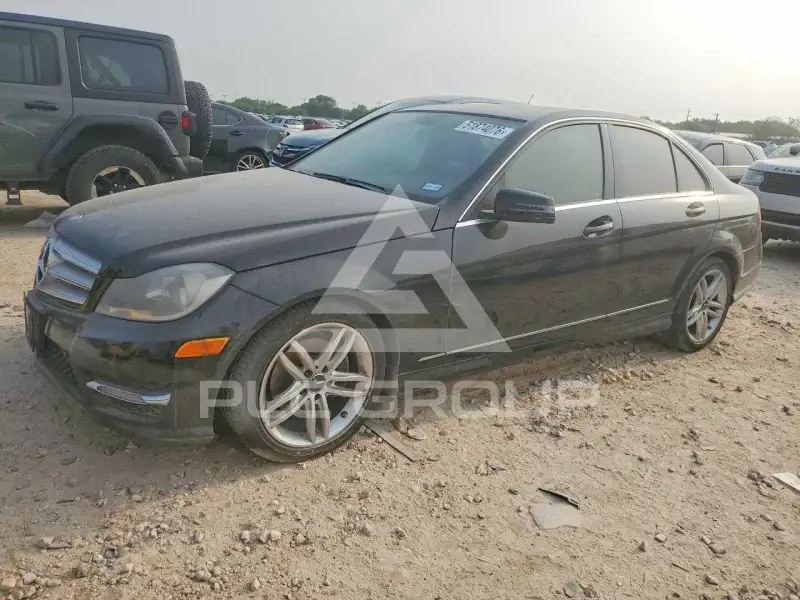 2013 Mercedes Benz C-Class фото