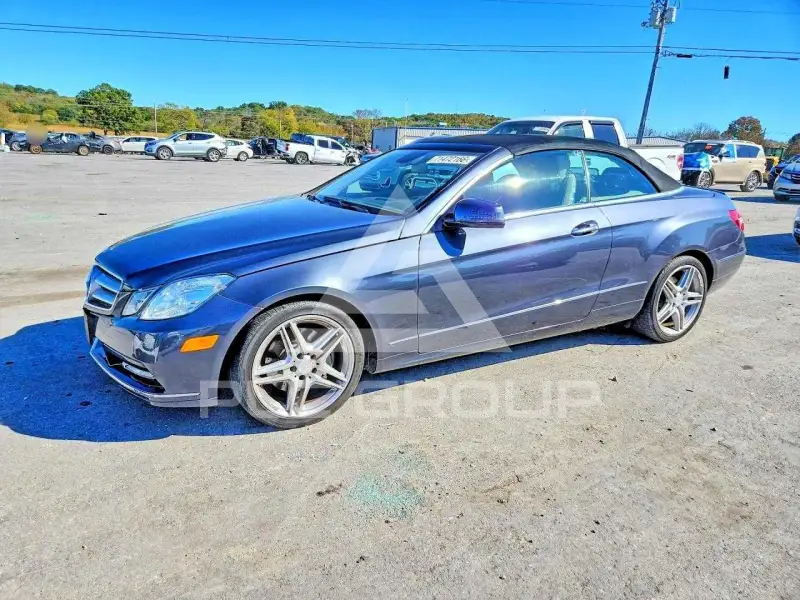 2013 Mercedes Benz E-Class фото