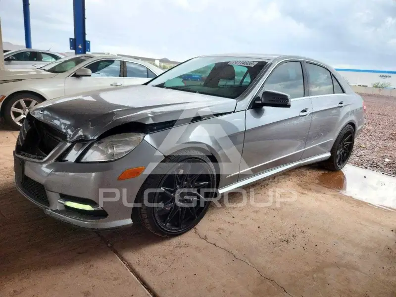 2013 Mercedes Benz E-Class photo