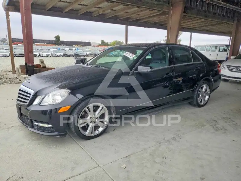 2013 Mercedes Benz E-Class photo