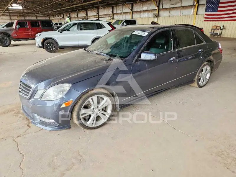 2013 Mercedes Benz E-Class photo