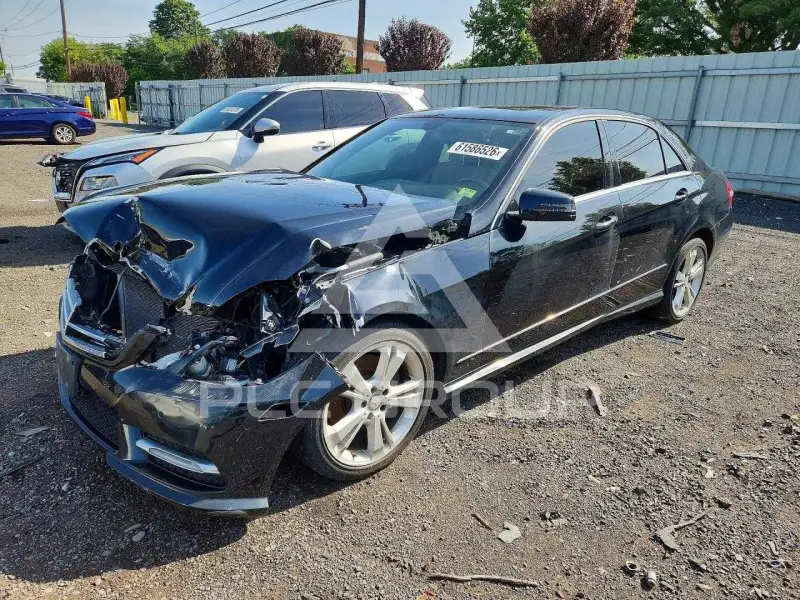 2013 Mercedes Benz E-Class фото