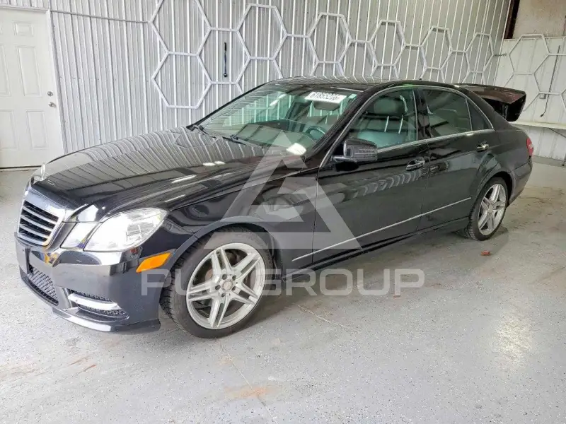 2013 Mercedes Benz E-Class photo