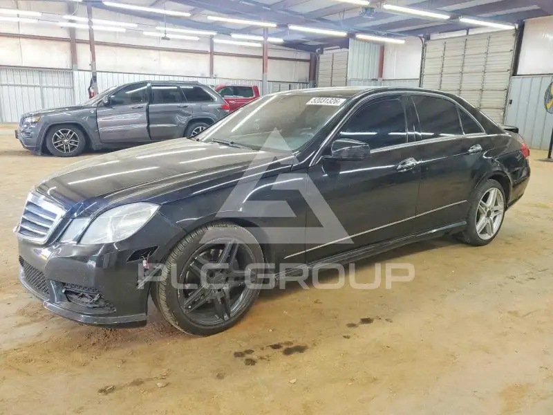 2013 Mercedes Benz E-Class фото
