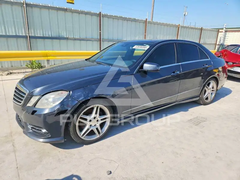 2013 Mercedes Benz E-Class фото