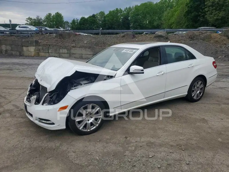 2013 Mercedes Benz E-Class фото