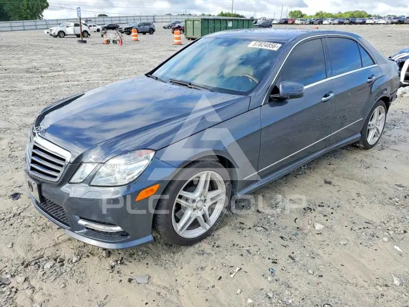 2013 Mercedes Benz E-Class фото