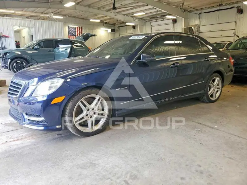 2013 Mercedes Benz E-Class photo