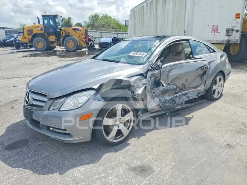 2013 Mercedes Benz E-Class photo