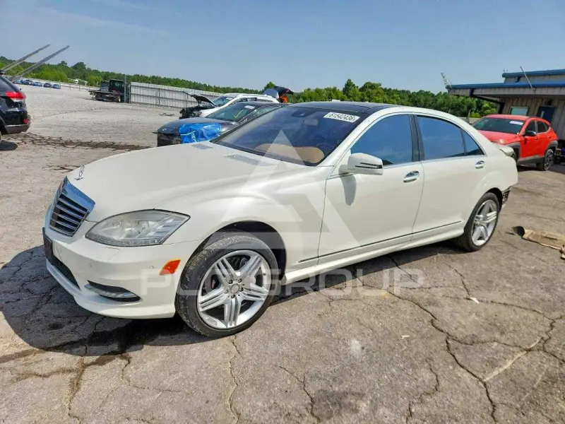 2013 Mercedes Benz S-Class фото