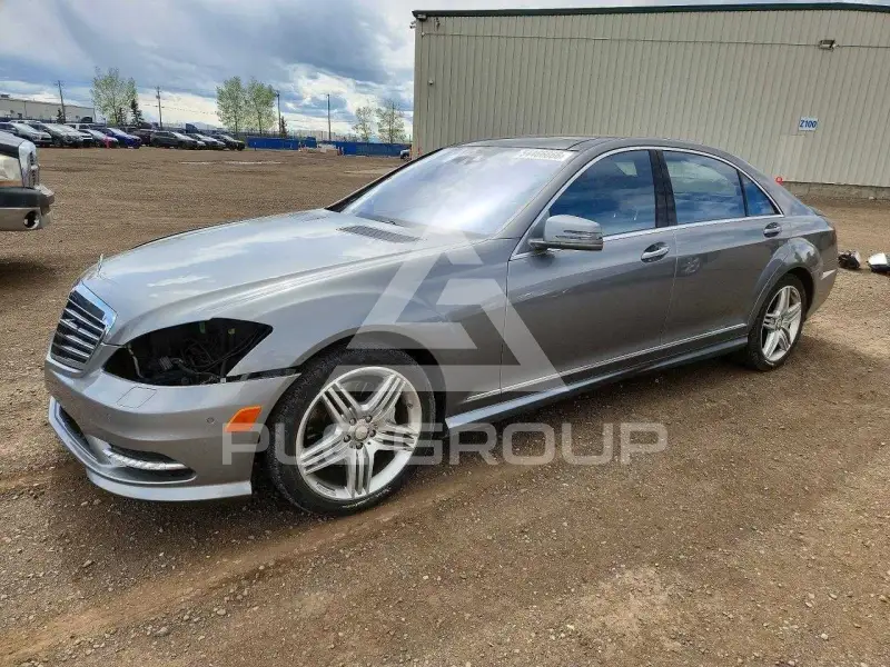 2013 Mercedes Benz S-Class фото